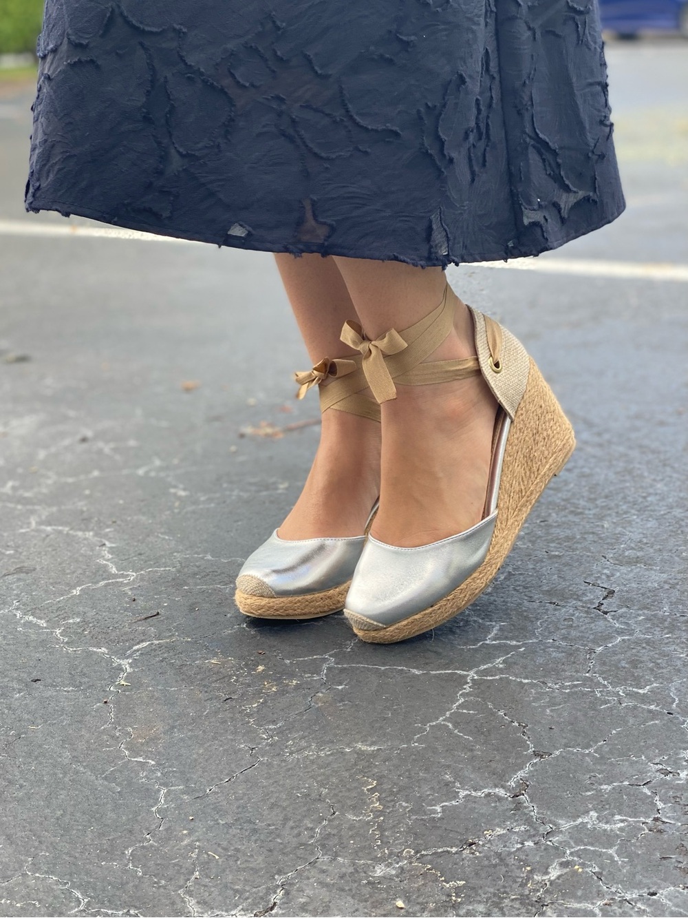 BRAND NEW David Isaac Silver Wedge Espadrilles